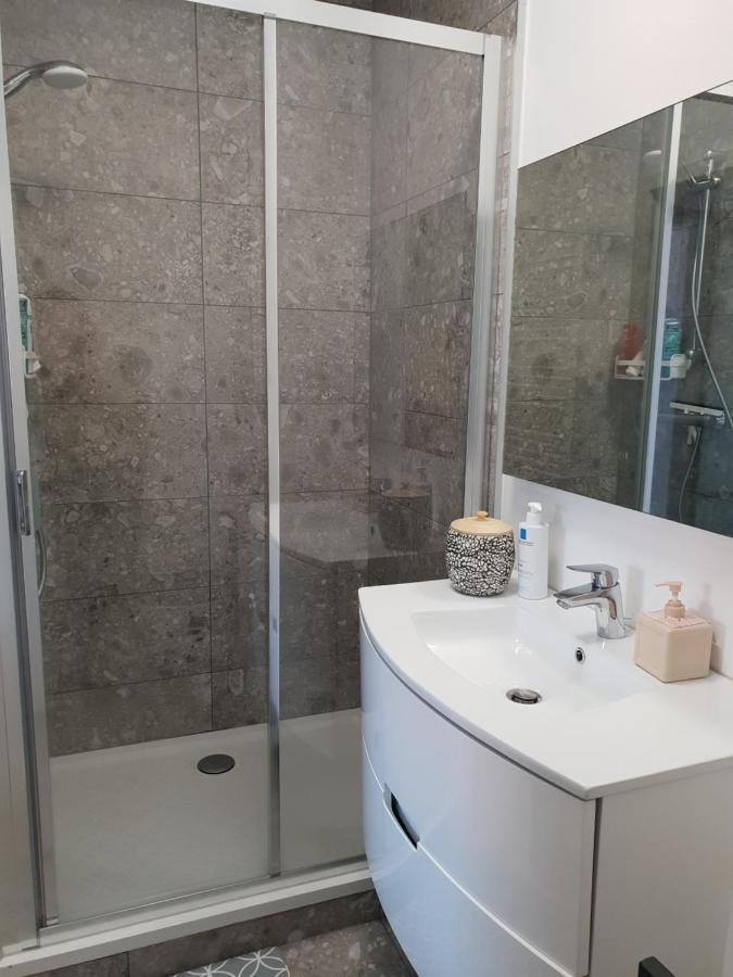 Ferienwohnung Uitzicht Op Het Mas Antwerpen Exterior foto